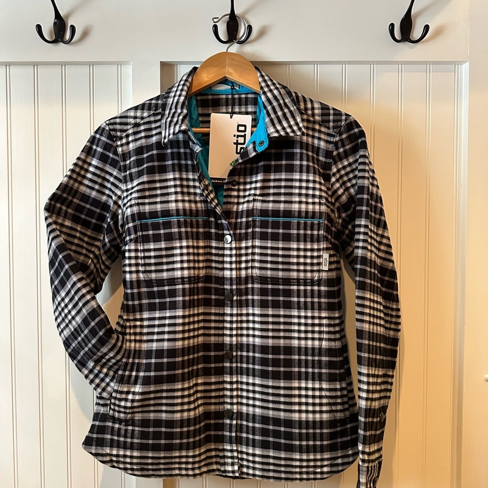 Stio Women’s Buckhorn Insultated Snap Shirt